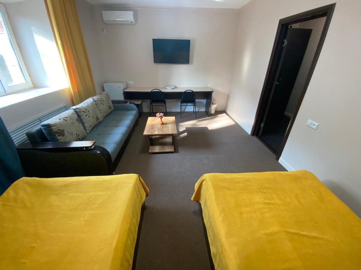 أستانا Ulpan Mini Hotel المظهر الخارجي الصورة